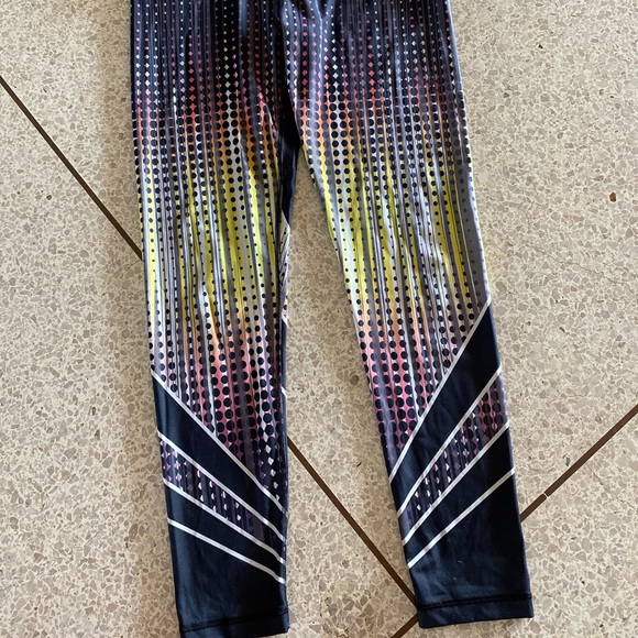 Victorias Secret Sport Leggings - Picture 2 of 7